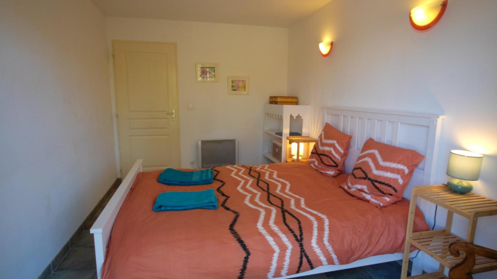 Gite Lechappee Bleue Dromoise - La Chambre Aouste-sur-Sye Exterior foto